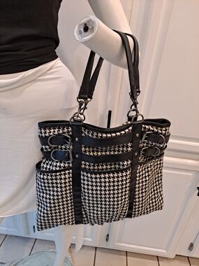 Vintage Y2k Black & White Houndstooth Wool Blend Tote w/Buckle Straps & Pockets